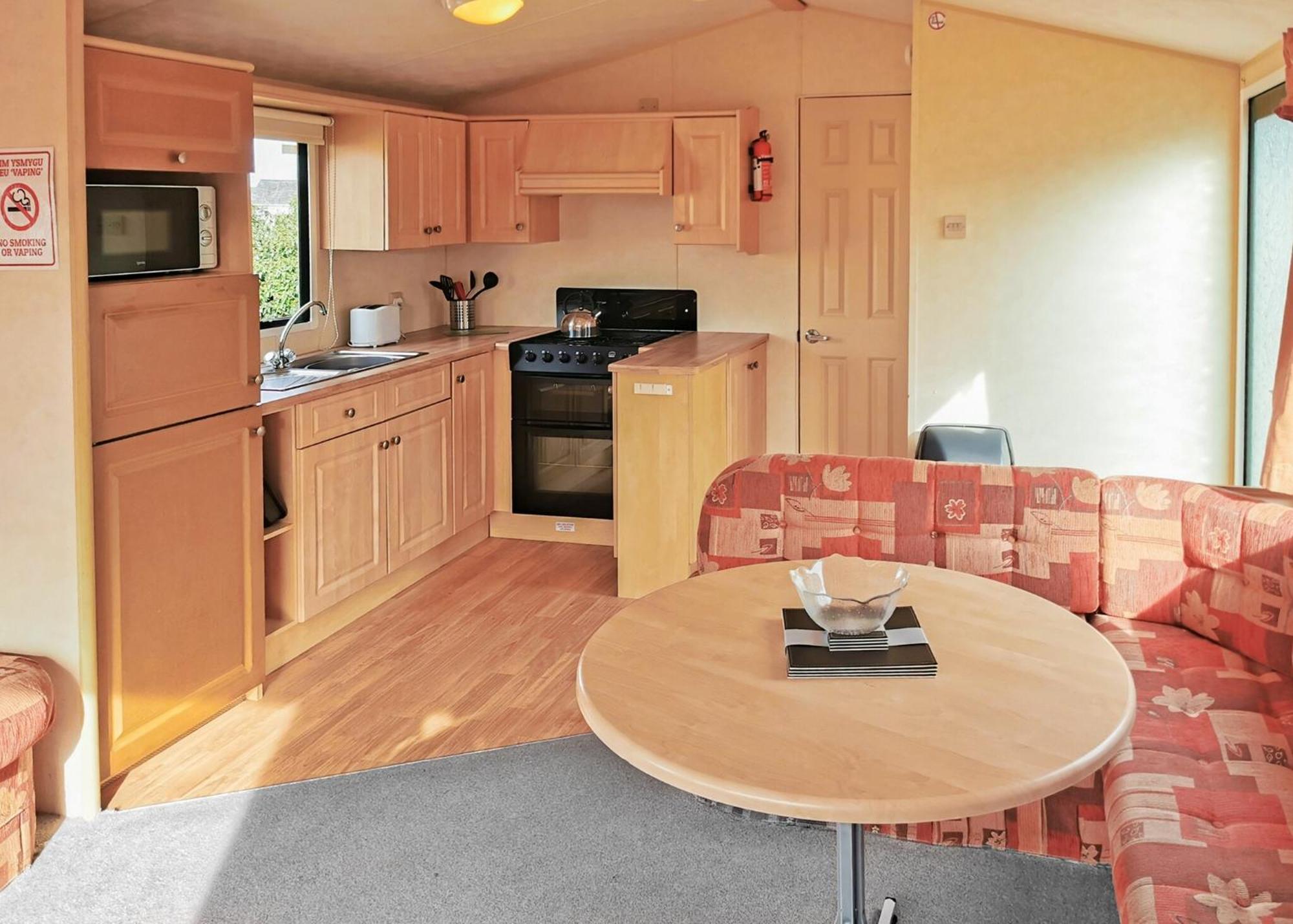 Woodland Vale Holiday Park Ludchurch Exterior photo
