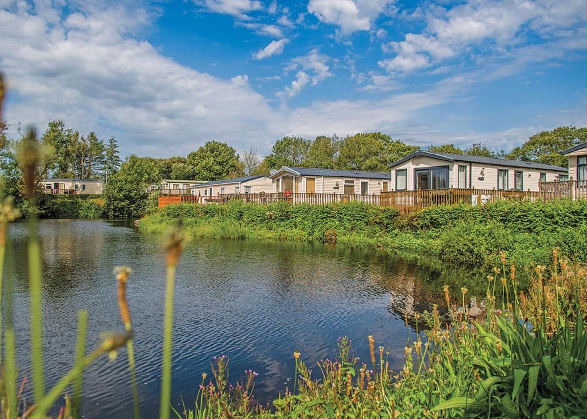 Woodland Vale Holiday Park Ludchurch Exterior photo