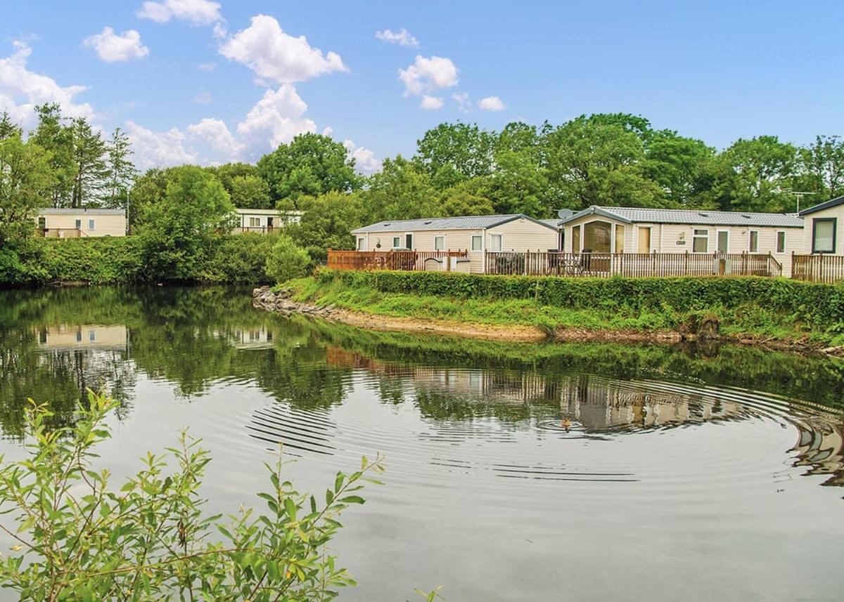 Woodland Vale Holiday Park Ludchurch Exterior photo